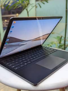 surface laptop 3 16/256 i7 10th gen touch and type