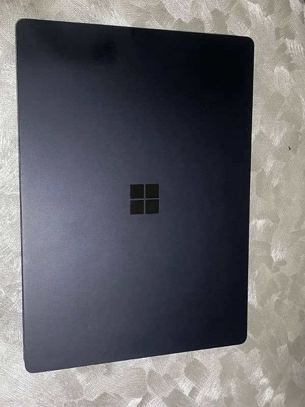 surface laptop 3 16/256 i7 10th gen touch and type 4