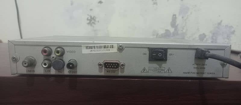 digital satellite receiver 1600 1