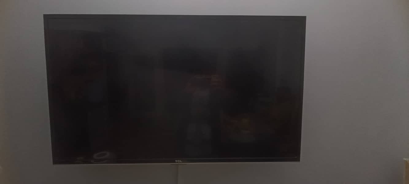 TCL LED TV 39 inches HD Display urgent sale 3