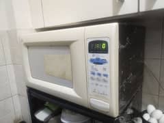 Large Microwave Oven (36L, 1400W, Made in Korea)