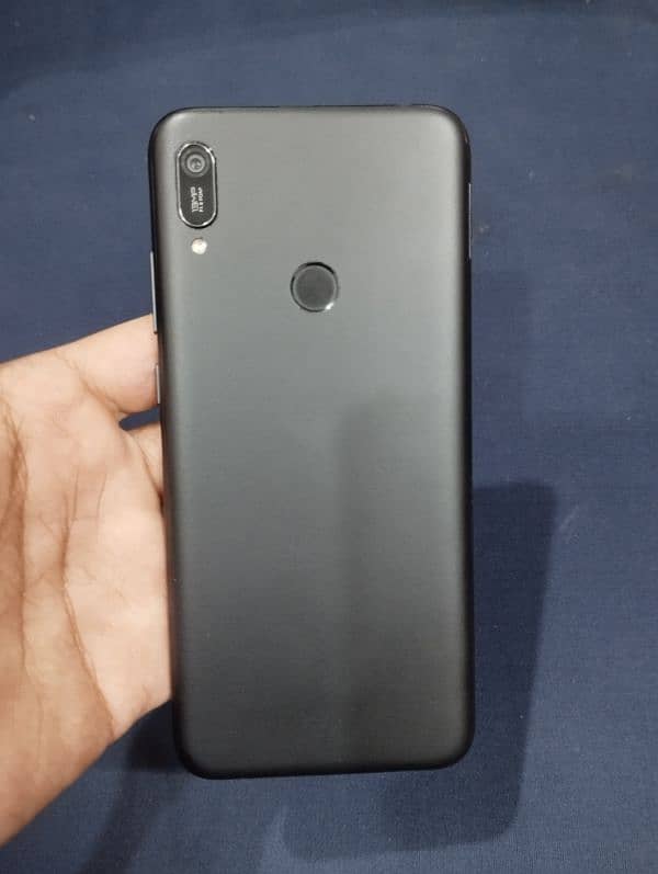 Huawei y6 prime 2019 2gb ram 32gb rom 2