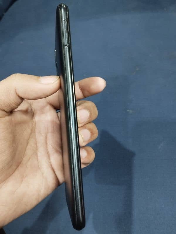 Huawei y6 prime 2019 2gb ram 32gb rom 7