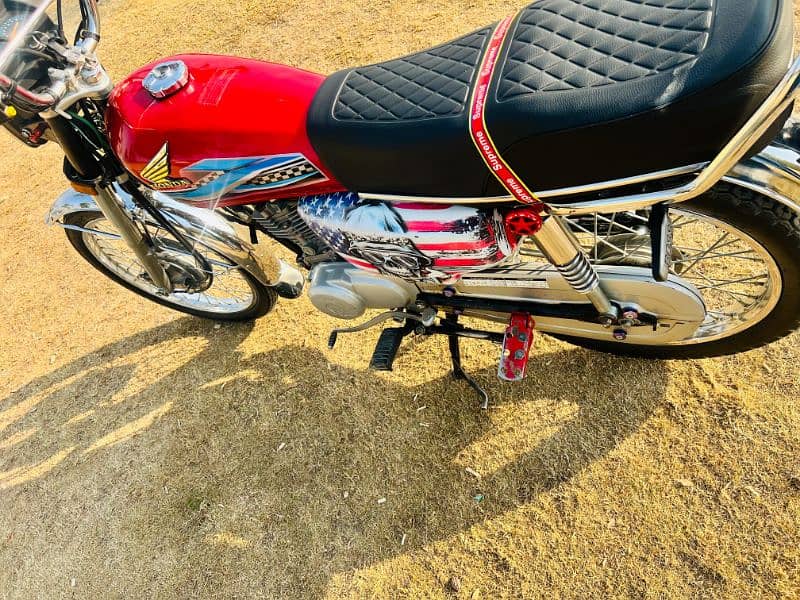 Honda 125 in excellent condition 5