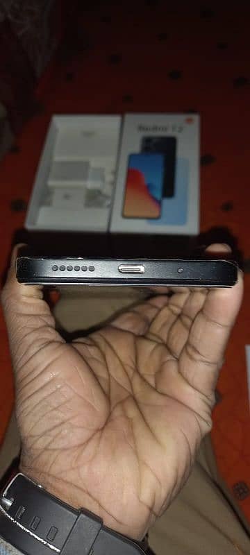 I am selling redmi 12 3