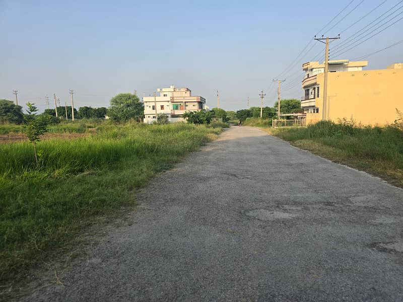 5 Marla Next To Corner Plot Of Good Location For Sale 2