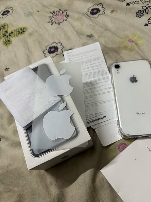 iPhone XR 128Gb Dual sim Pta Approved 4