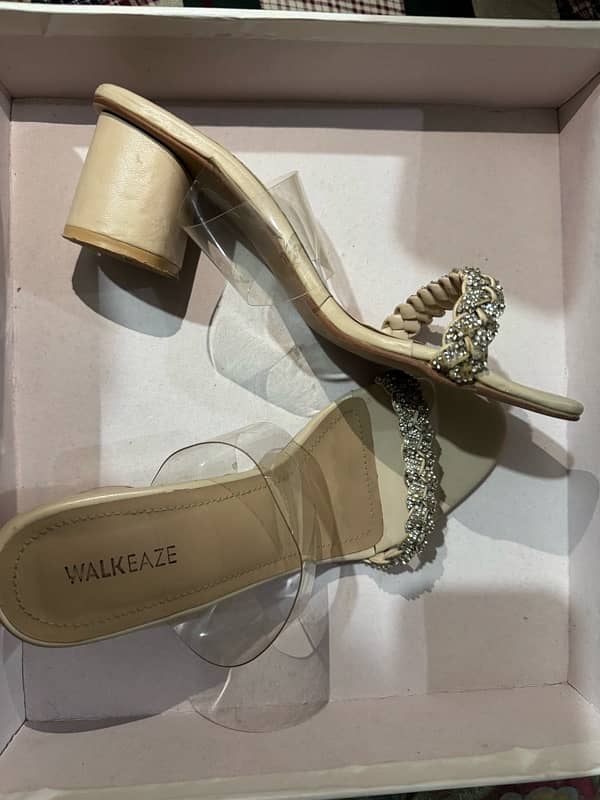 Walkeaze Block Heels 4