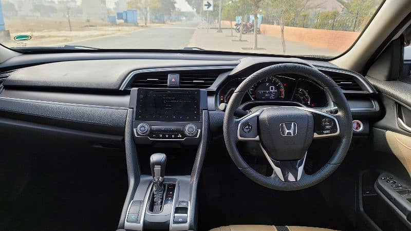 Honda Civic Oriel 1.8 i-VTEC 15