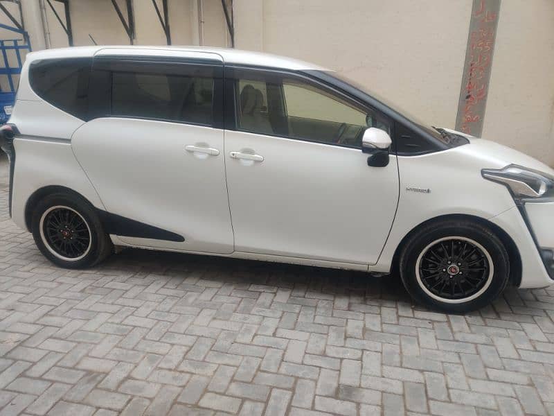 Toyota Sienta 2016/22 better than BRV 2