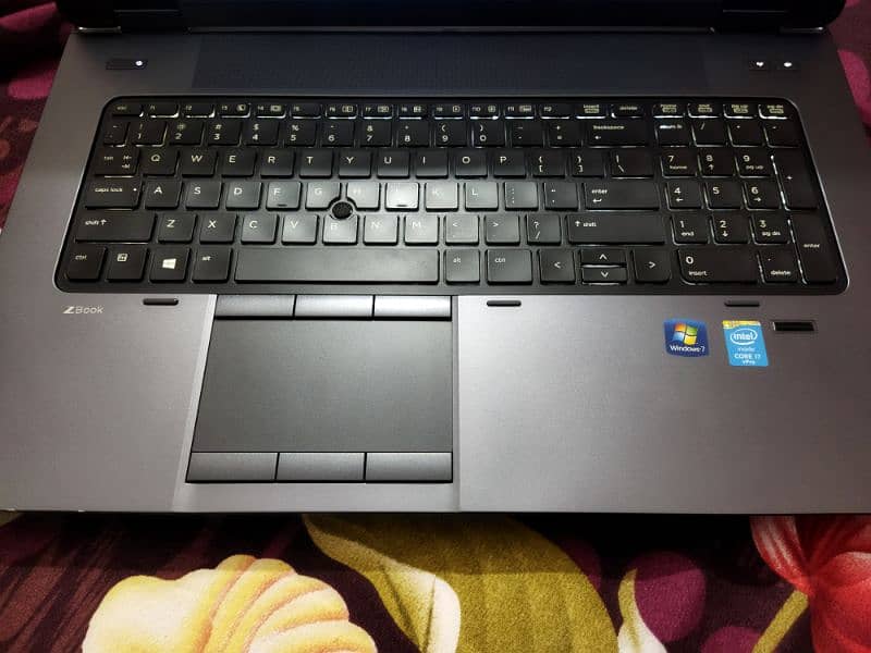 Zbook 17 G2 (4th Generation) 1