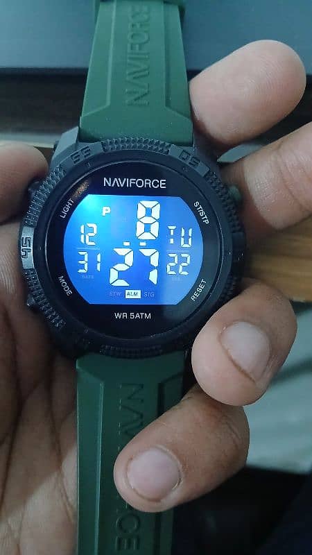 OLIVE GREEN NAVI FORCE WATCH 5