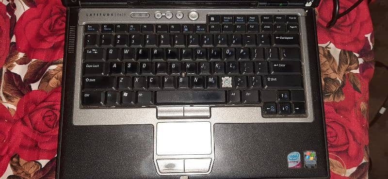 Dell latitude D630 (without battery) 1