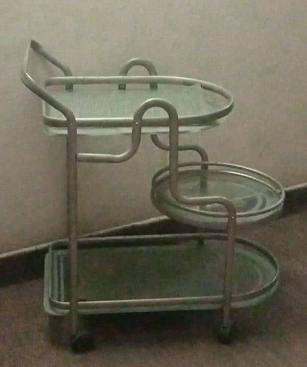 tea trolley 0