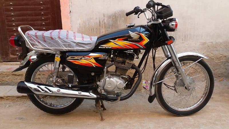 HONDA125 Model 2021 Hyderabad number ha urgent sell no sms only phone 3