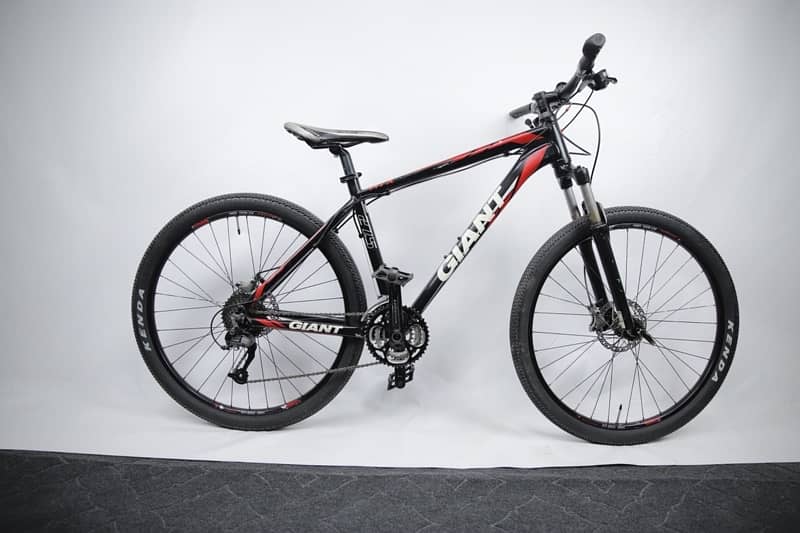 GIANT ATX 27.5 Mountain Bike 4