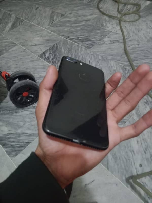 Iphone 7 Plus In *Good Condition* Pta Approved* 2