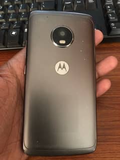 Moto G5 plus