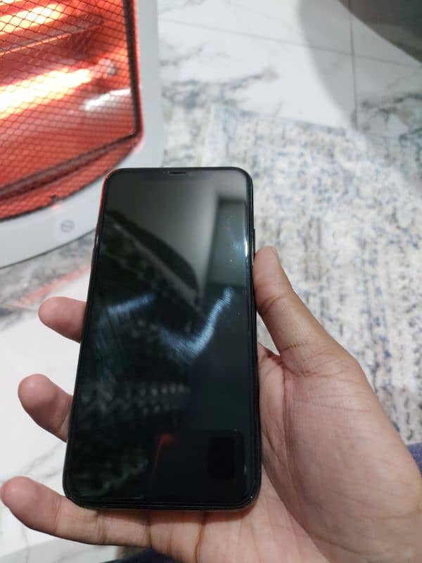 iPhone 11 pro max Pta Approved 0