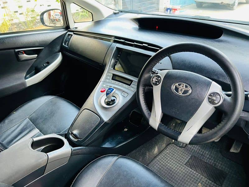 Toyota Prius 2013 15