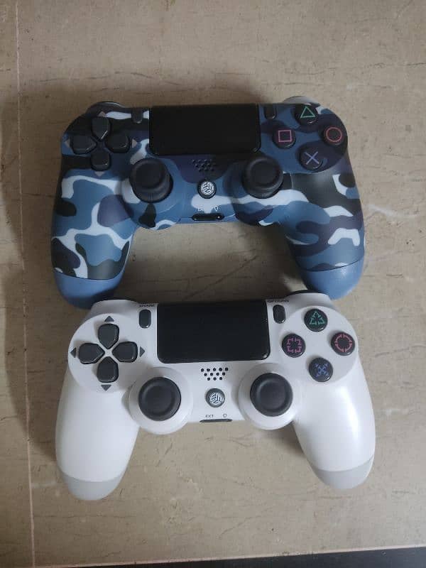 PS4 controllers 0