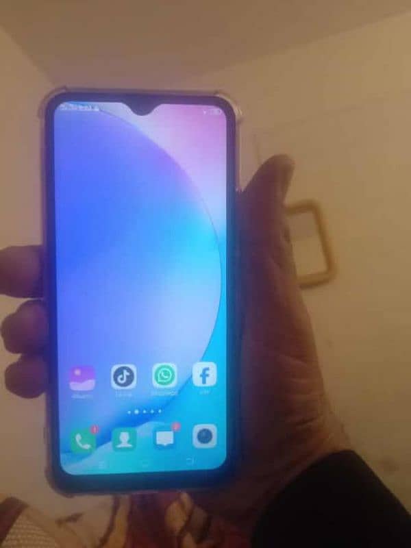 vivo y17 demand 15000 8gb ram 256 gb room 0