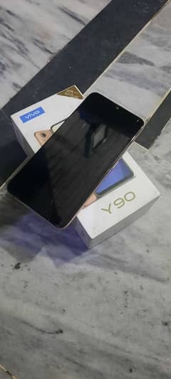 Vivo y90 2gb 32gb. .