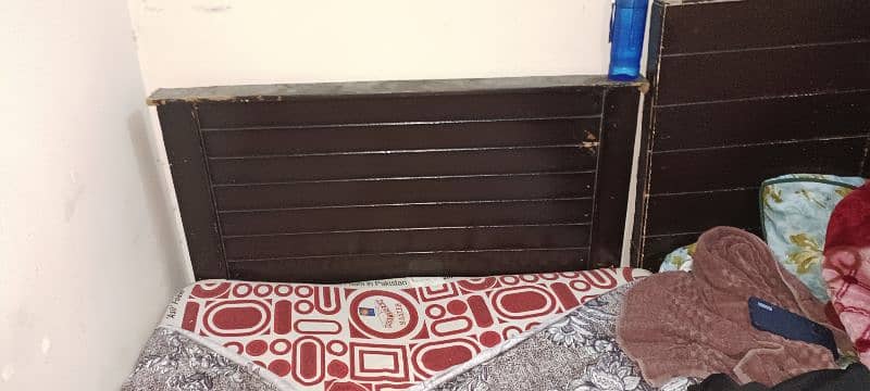 single bed wooden and mattress urgent sale 2