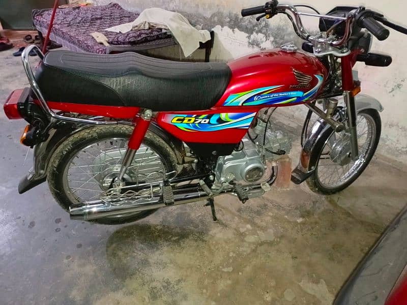 2024 model 70 bike no scratch condition like new 3