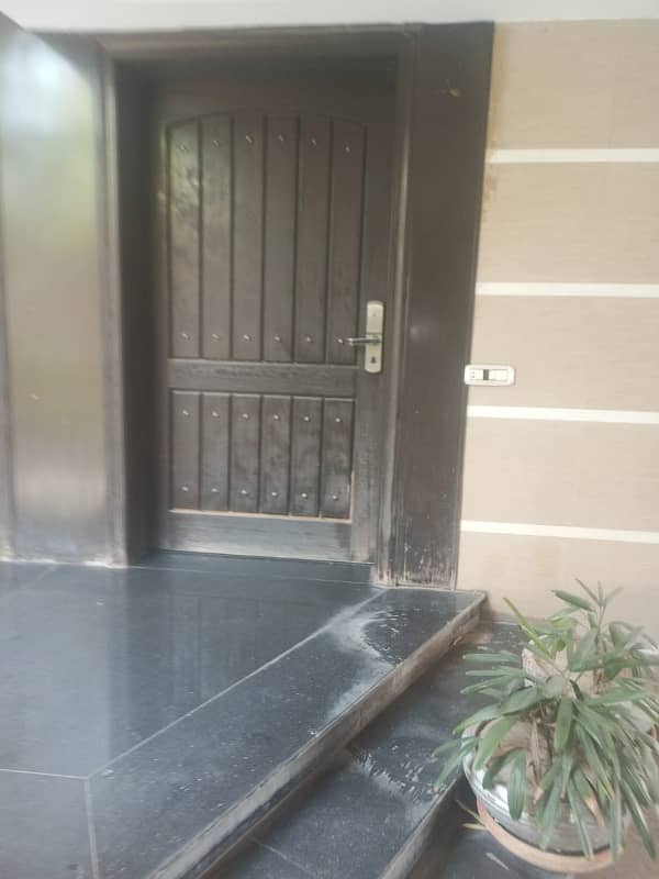 Beautiful Two Kanal House Available For Rent Garden Town Lahore 4