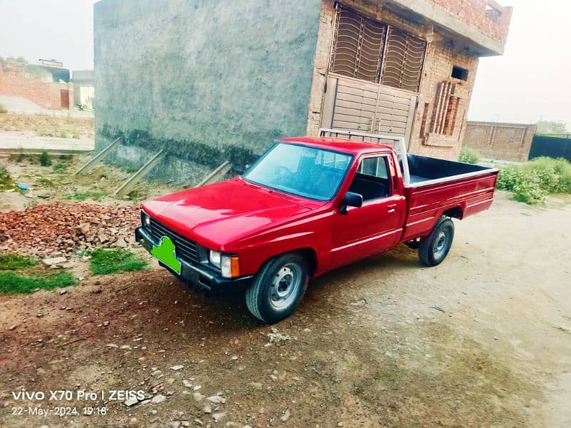 Toyota Hilux 3