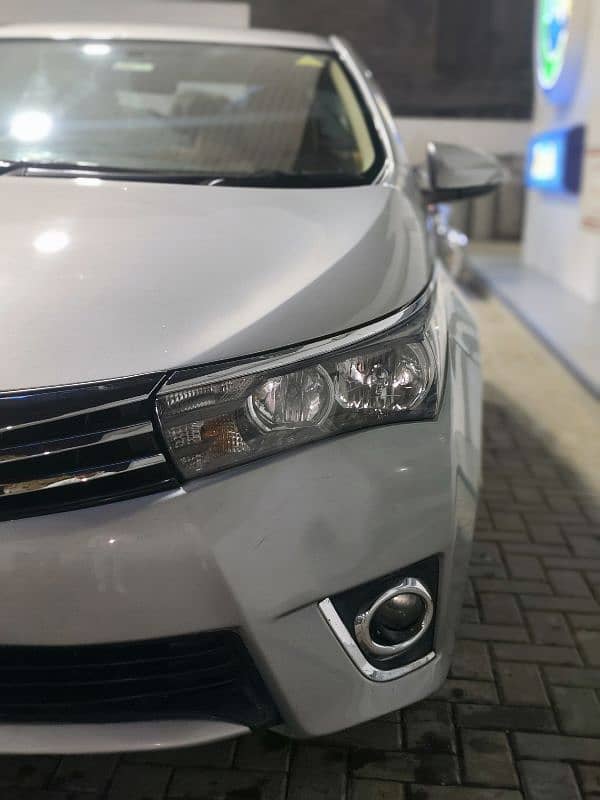 Toyota Corolla Altis 2015 4