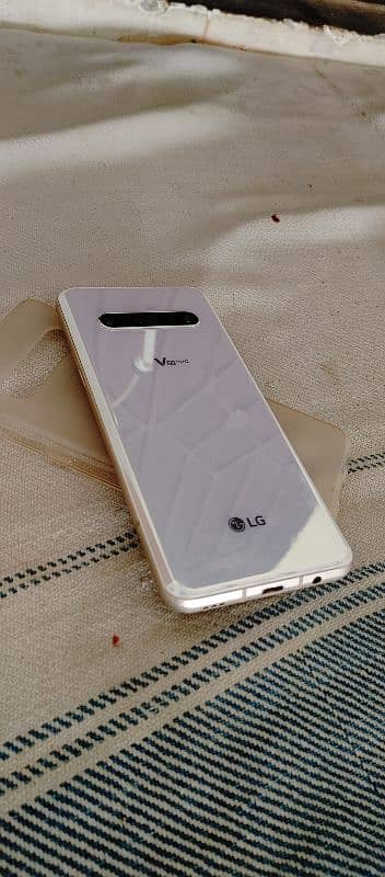 LG v60 single sim 4