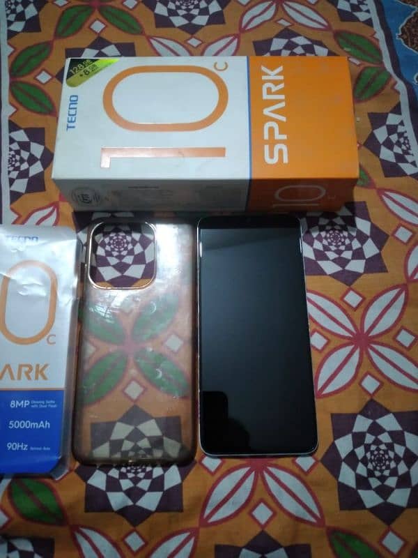 Tecno spark 10c 4+4  128 gb 4