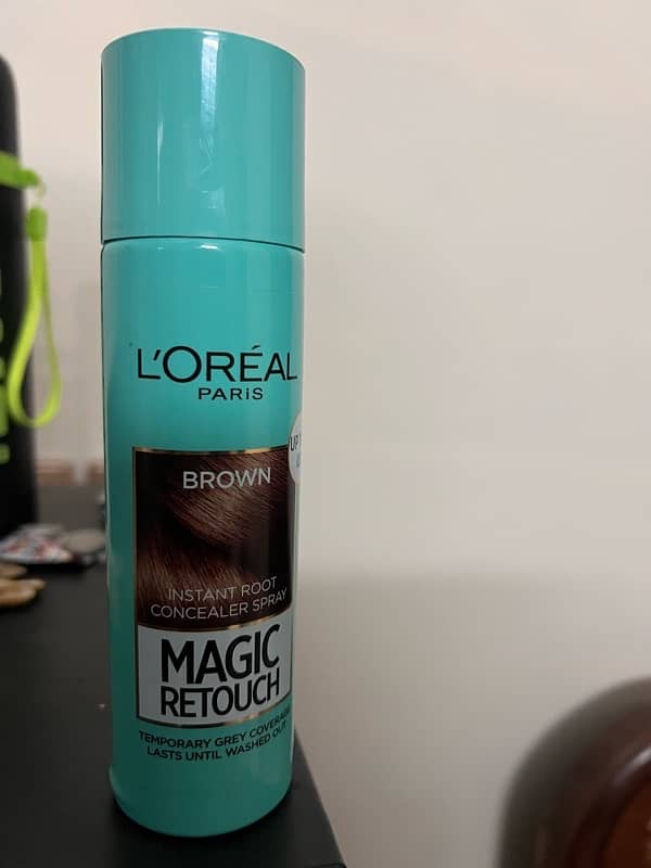 L’OREAL Magic Retouch spray 0