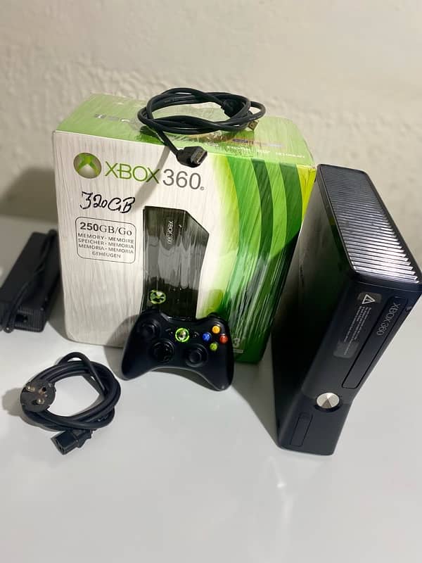 XBOX (360 SLIM S) JTAG JAILBREAK (BOX PACK) 50+game installed ALL 2