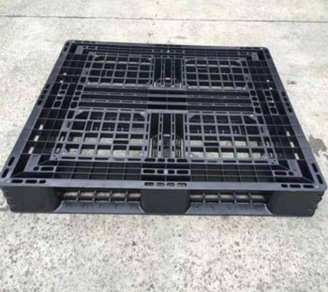 Plastic Pallet | Imported pallets stock |New & used pallet in Pakistan 3