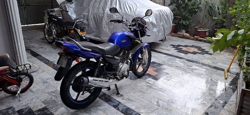 Yamaha YBR 125 2018 model 0