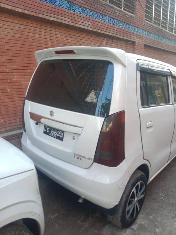 Suzuki Wagon R 2018 4