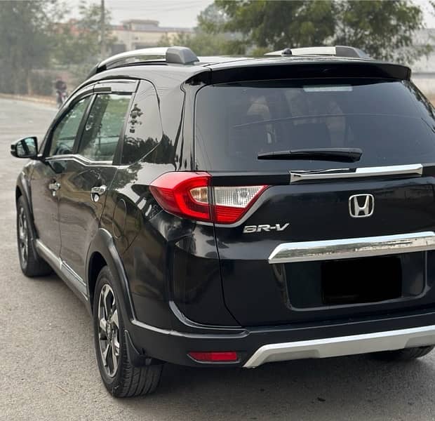 Honda BR-V S (PACKAGE) 2018 4