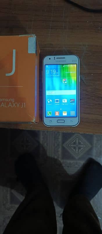 galaxy j1 with box dual sim 4g 1