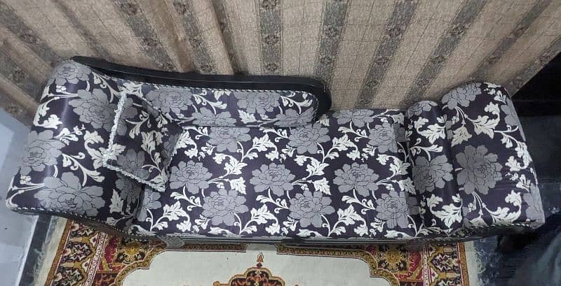 Chinoti-Style Dewan for Sale! 2