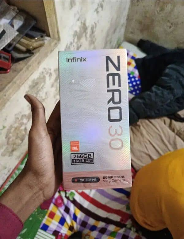 all okay box charger available color golden  infinix zero 30 0