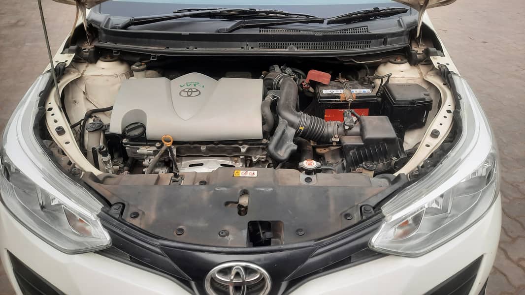 Toyota Yaris 2021GLi Manual in Genuine condition 1