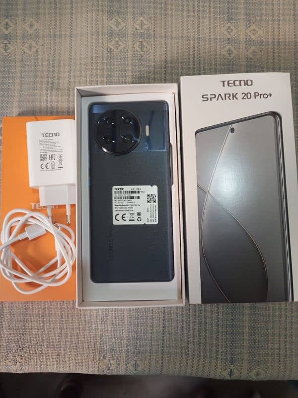 Tecno spark 20 pro plus 8+8/256 7