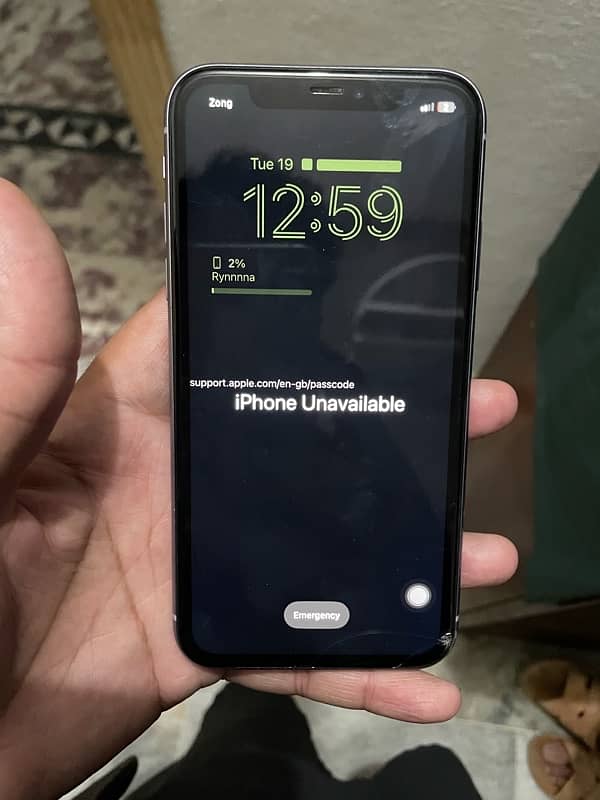 iphone 11 icloud locked 2