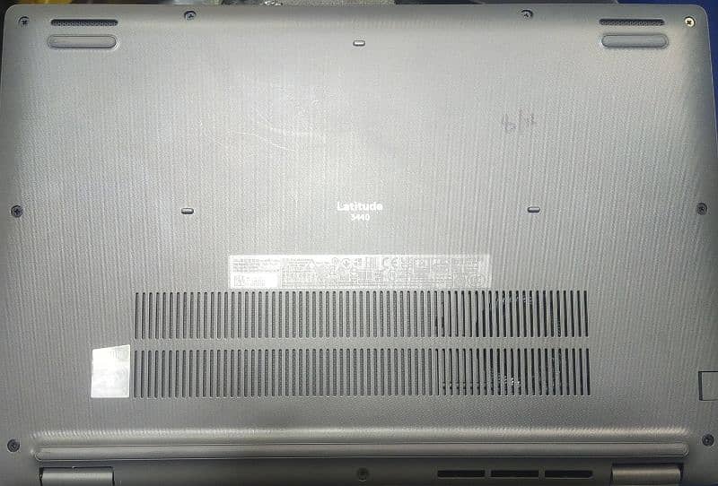 Dell Latitude 3440 3