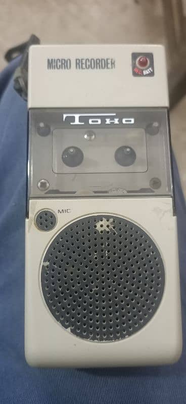 micro cassette recorder 0