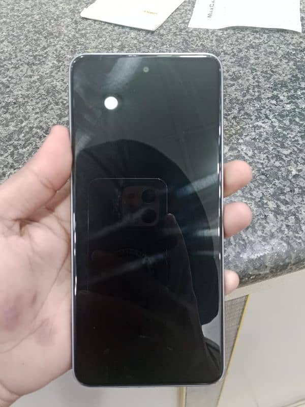 Realme C65 0