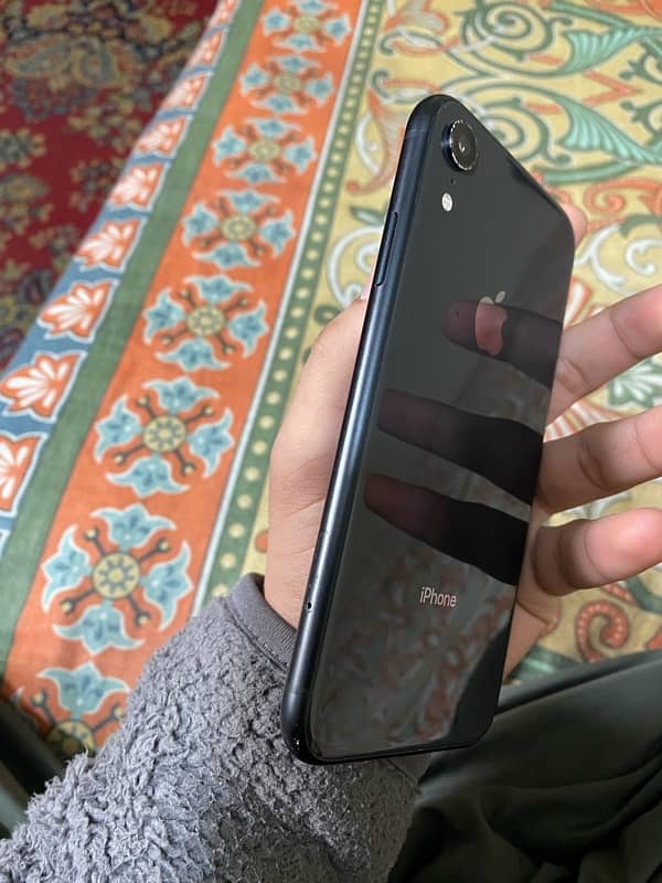 iphone xr JV 0